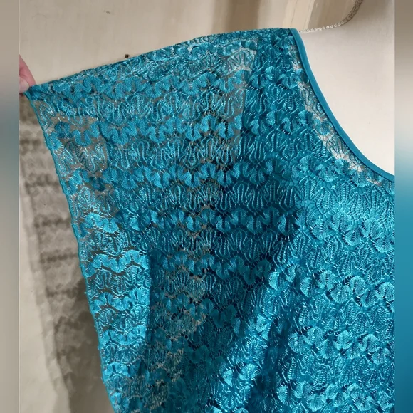 Turquoise Lace Tunic Top - Picture 3 of 11